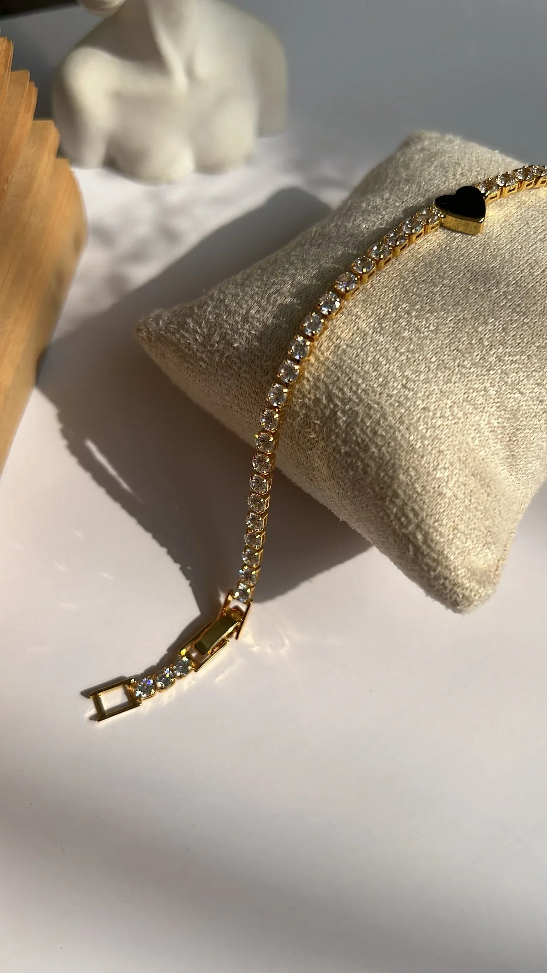 Asta heart tennis bracelet