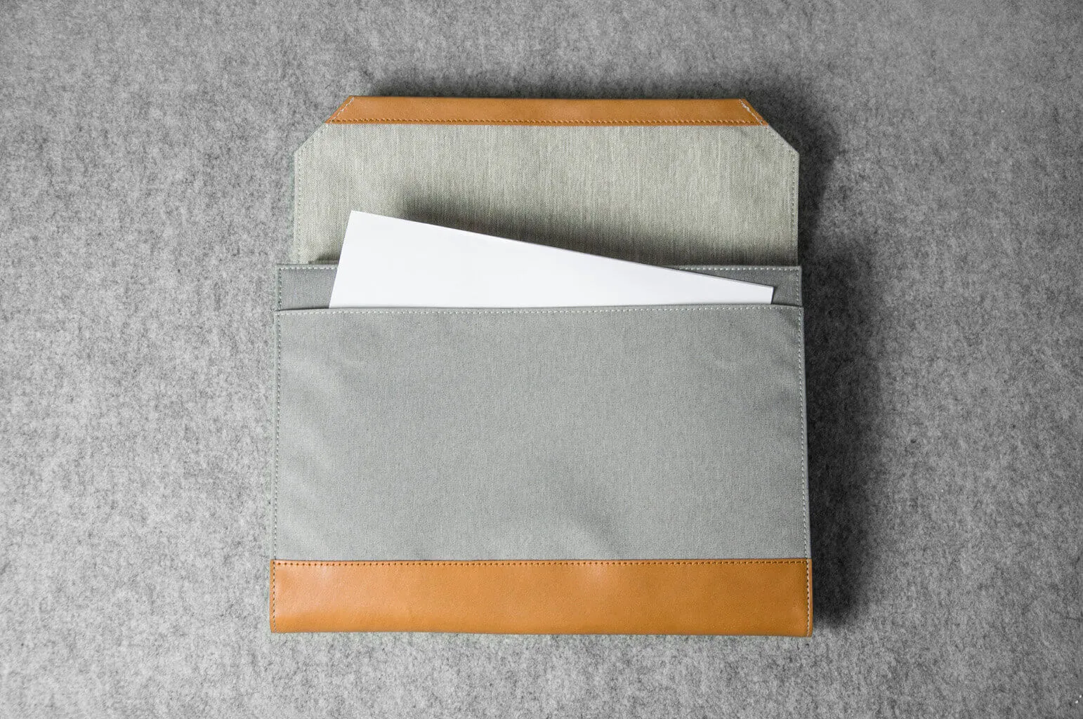 DESIGNER FOLIO - toffee