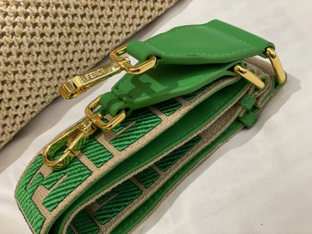 EN   Designer bags by Fendi 103