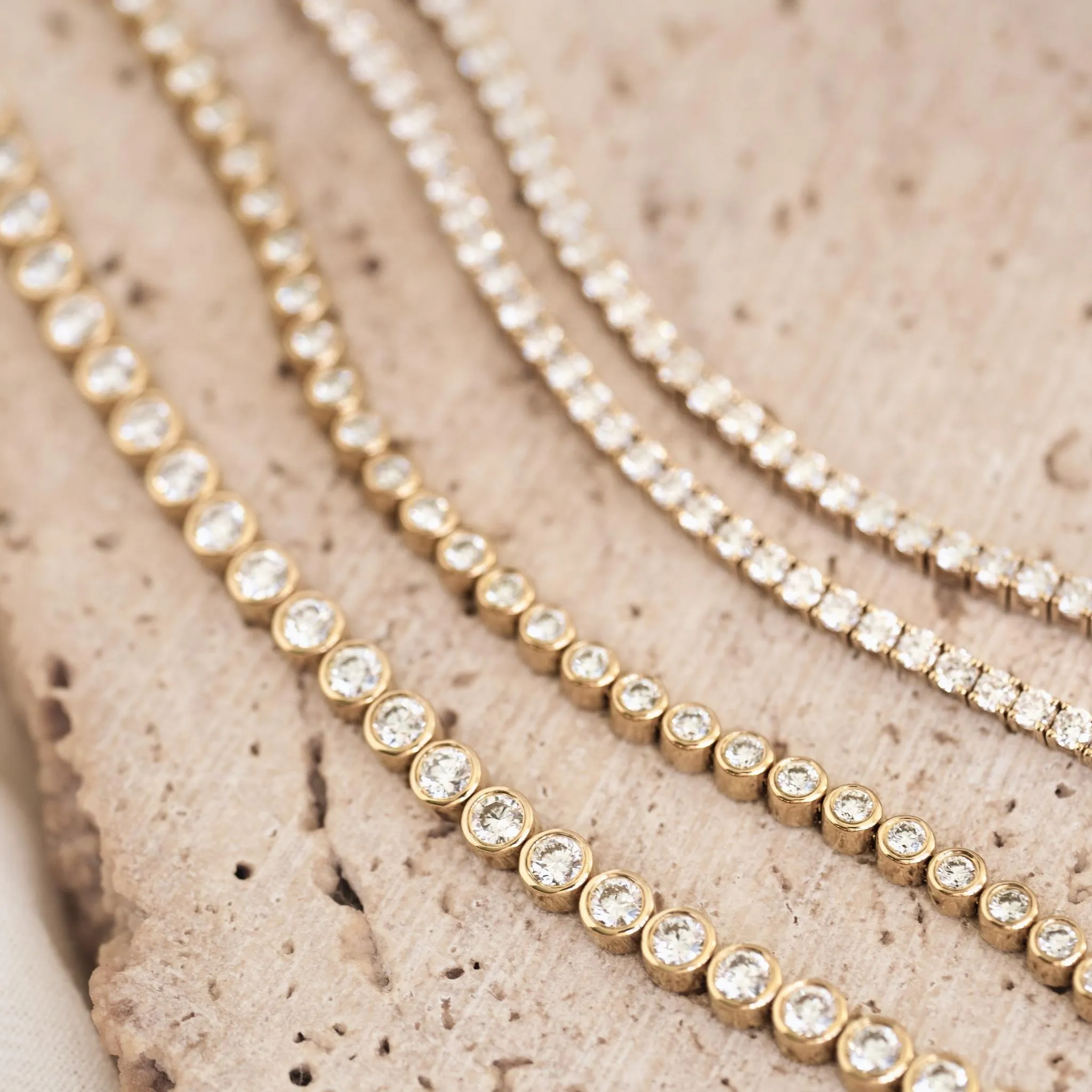 Half Diamond Tennis Bracelet 14k Yellow Gold (1.02 ct tw)