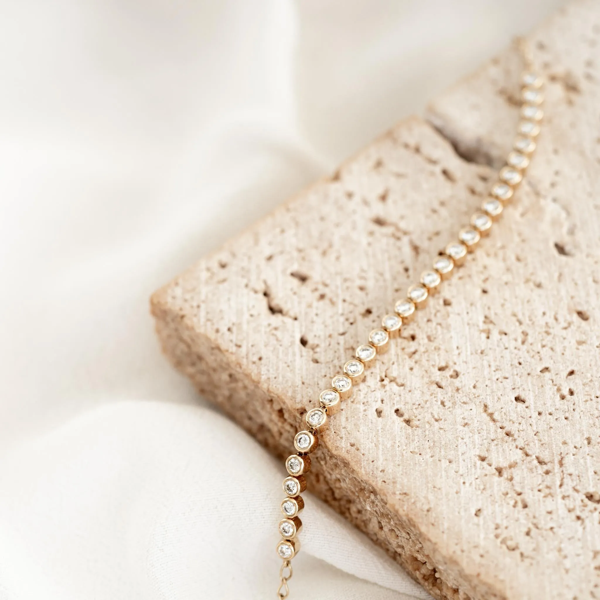 Half Diamond Tennis Bracelet 14k Yellow Gold (1.02 ct tw)
