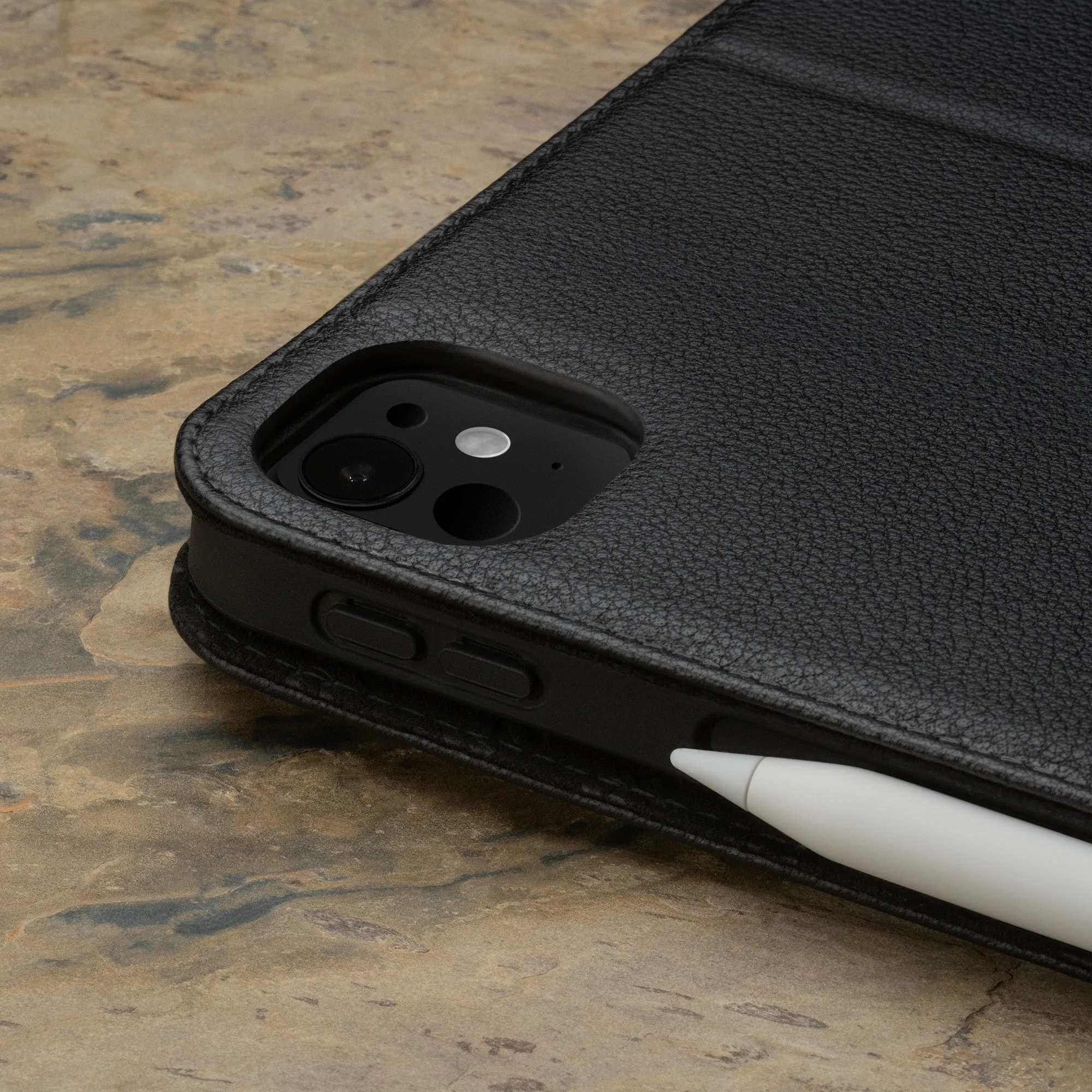 iPad Pro 13" Leather Case (M4, 2024)