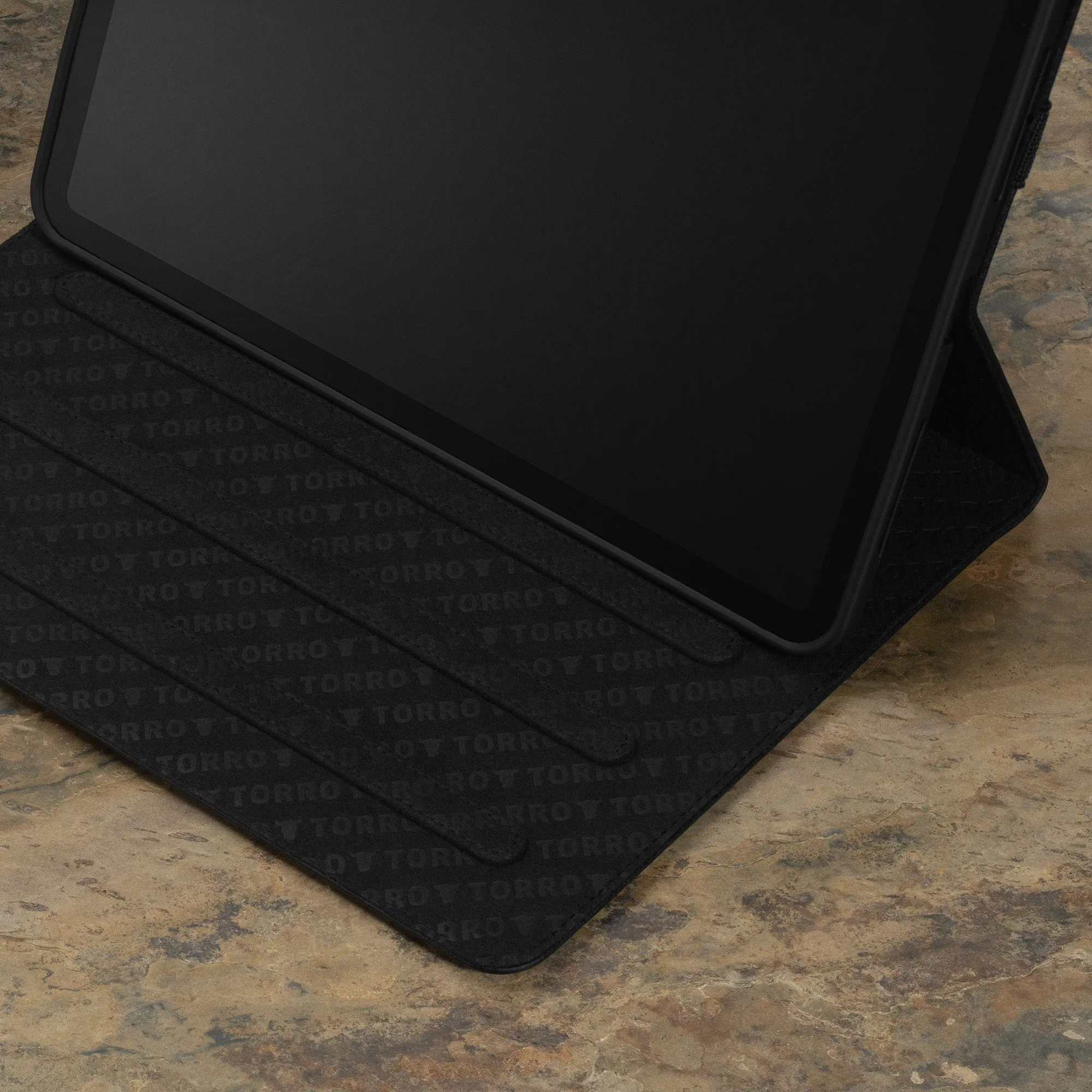 iPad Pro 13" Leather Case (M4, 2024)