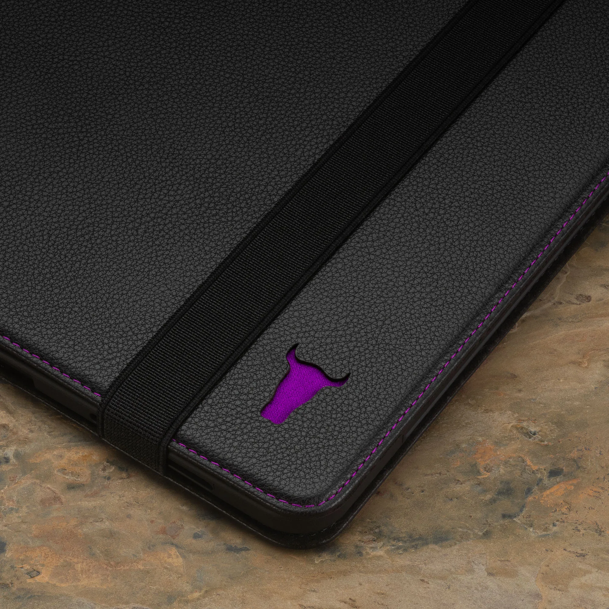 iPad Pro 13" Leather Case (M4, 2024)