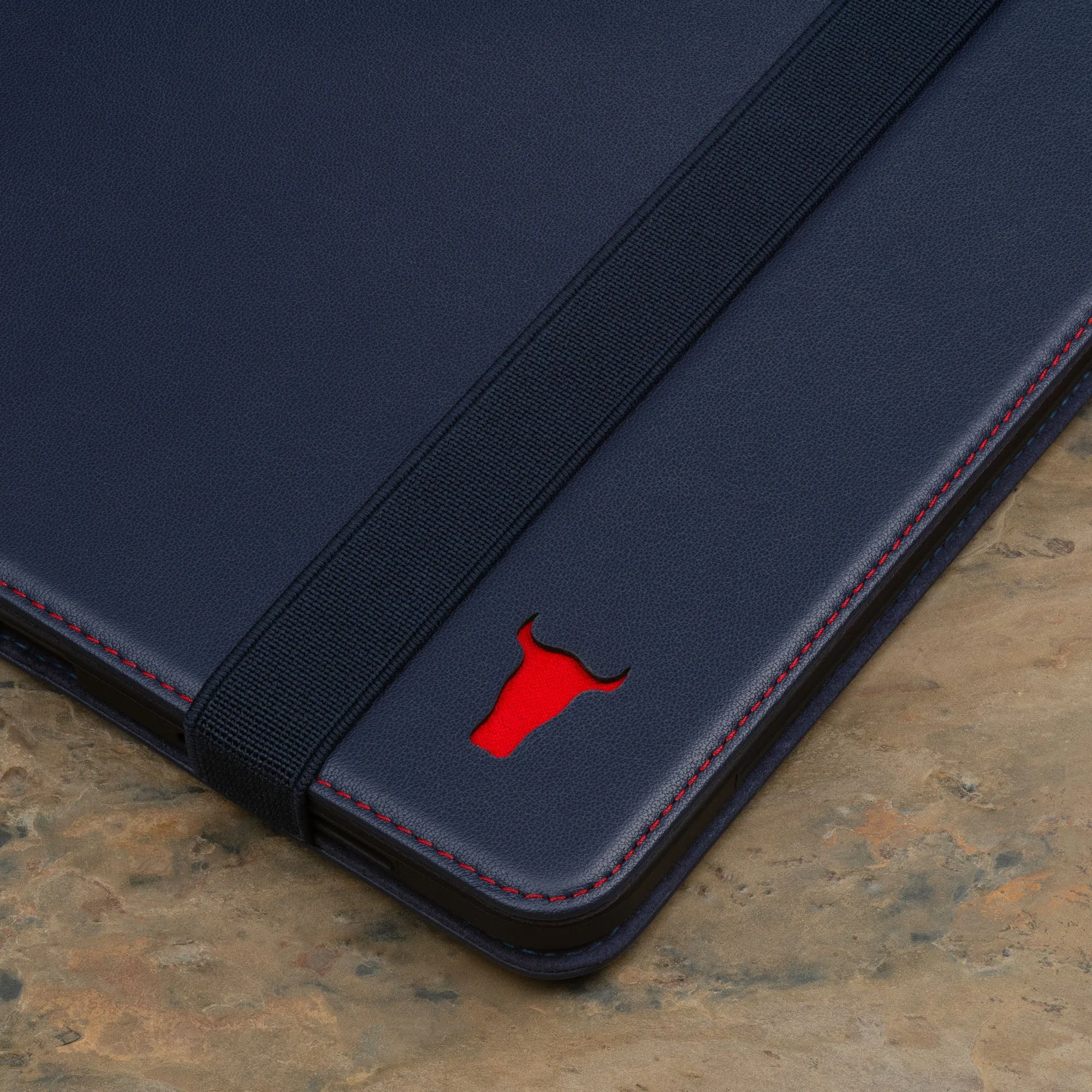 iPad Pro 13" Leather Case (M4, 2024)