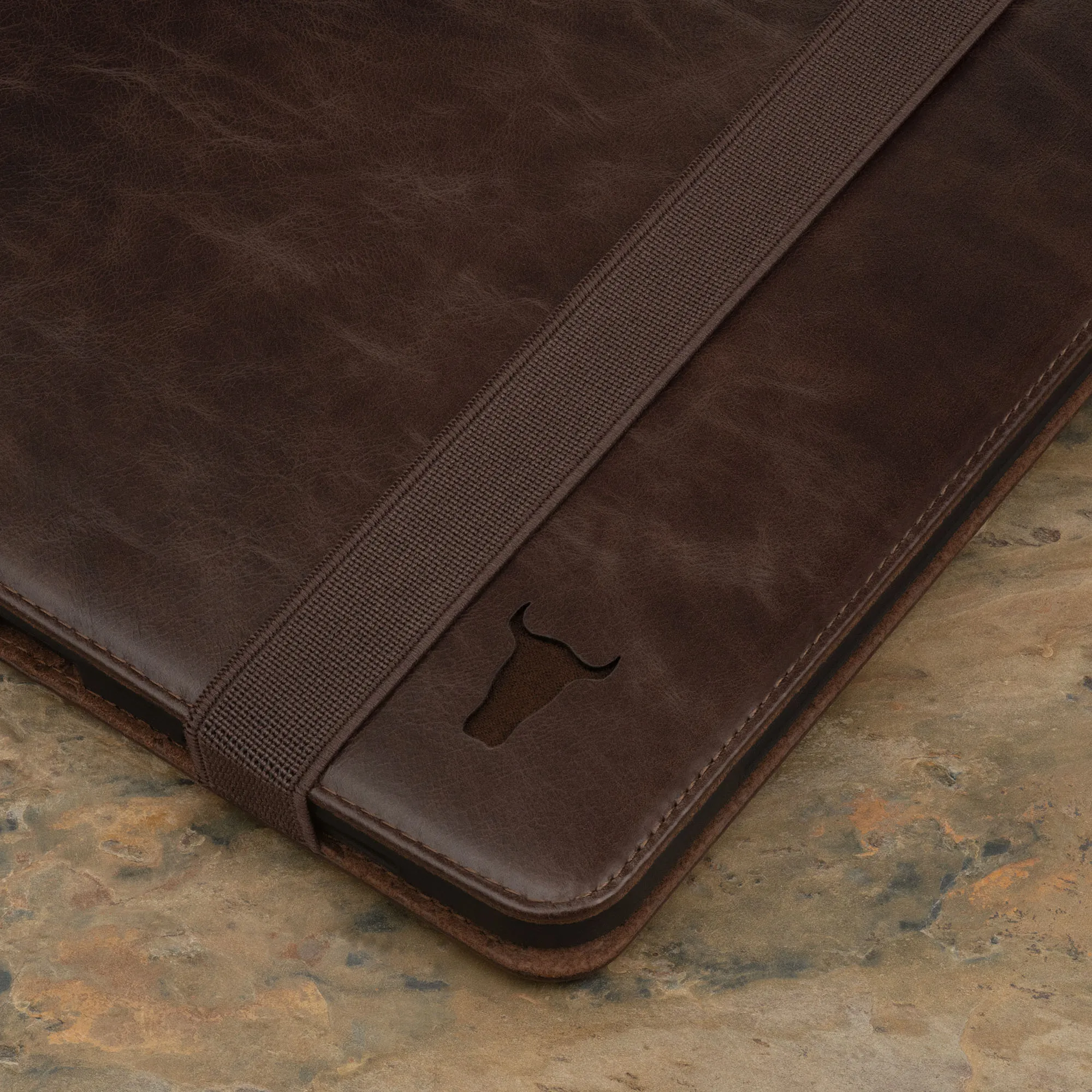iPad Pro 13" Leather Case (M4, 2024)